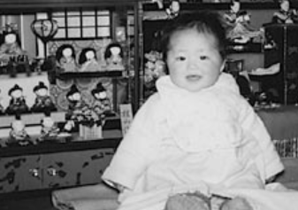 田村智子氏0才