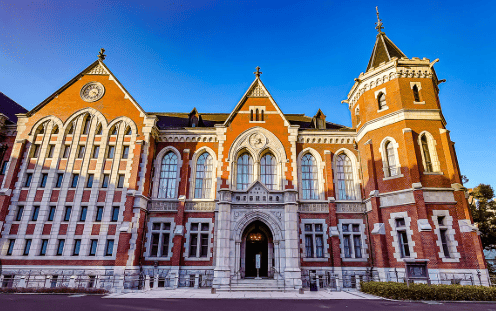 慶應義塾大学