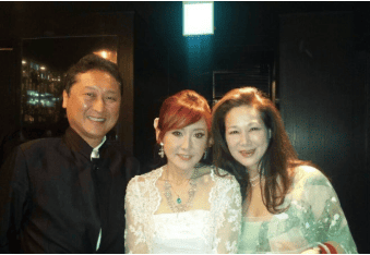 岩本麻奈氏の結婚パーティー