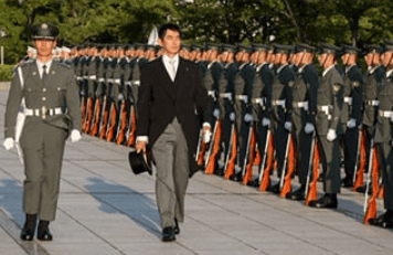防衛大臣政務官就任