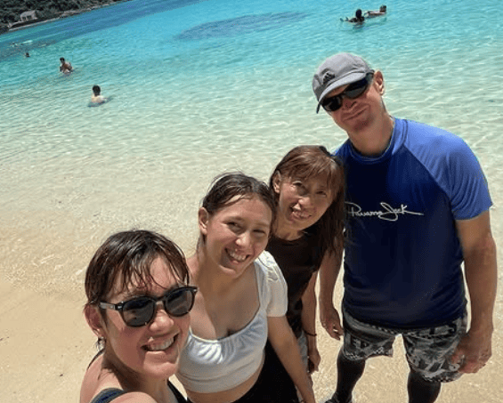 ローレンス綾子 沖縄家族旅行の写真