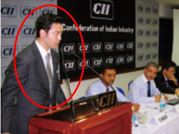 経済・金融のスペシャリスト。高い専門性をいかして政治活動を展開